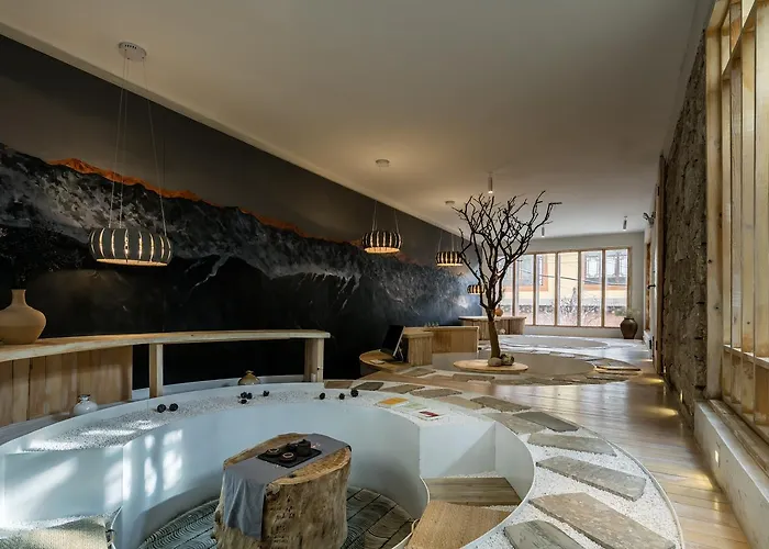 Shangri-La Karesansui Hotel